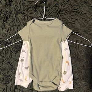 Baby Gear Baby Safari 2-Piece Outfit Set 0–3M